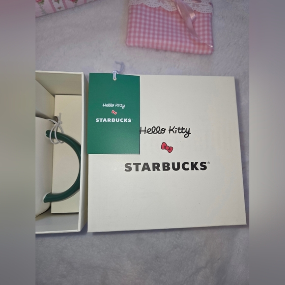 Starbucks × Hello Kitty Ribbon Mug – Limited Edition 15oz BNIB - Picture 4 of 8